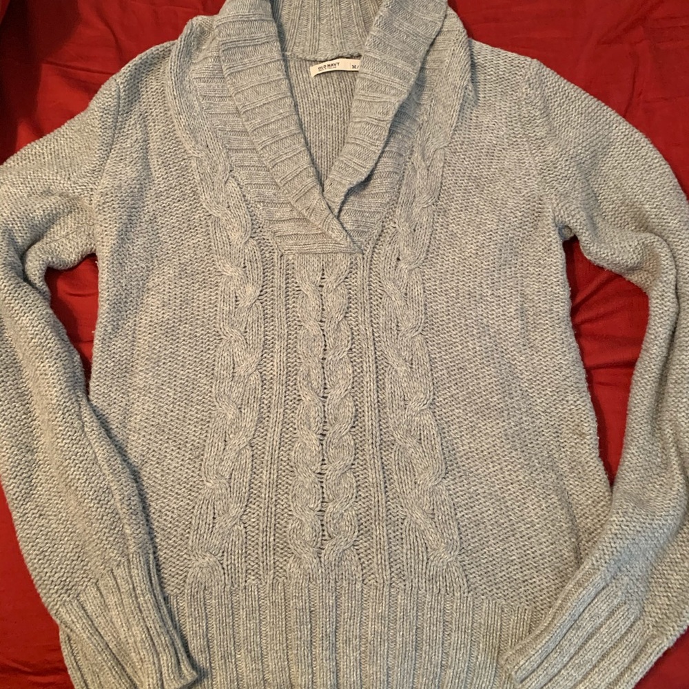Old navy sweater